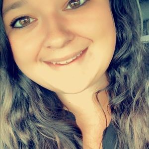 Meet your Posher, Hailey